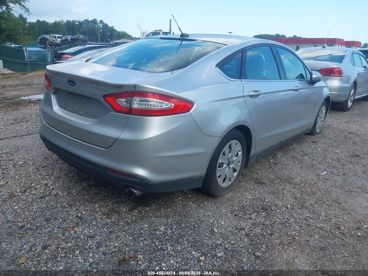 2013 FORD FUSION S · 4/11