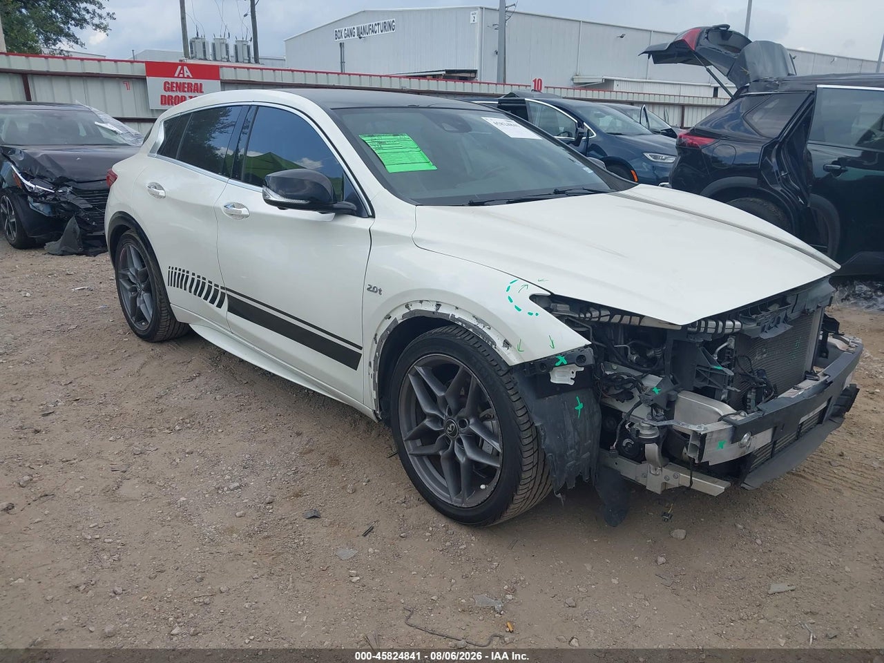 SJKCH5CP8HA****** · 2017 INFINITI QX30 SPORT