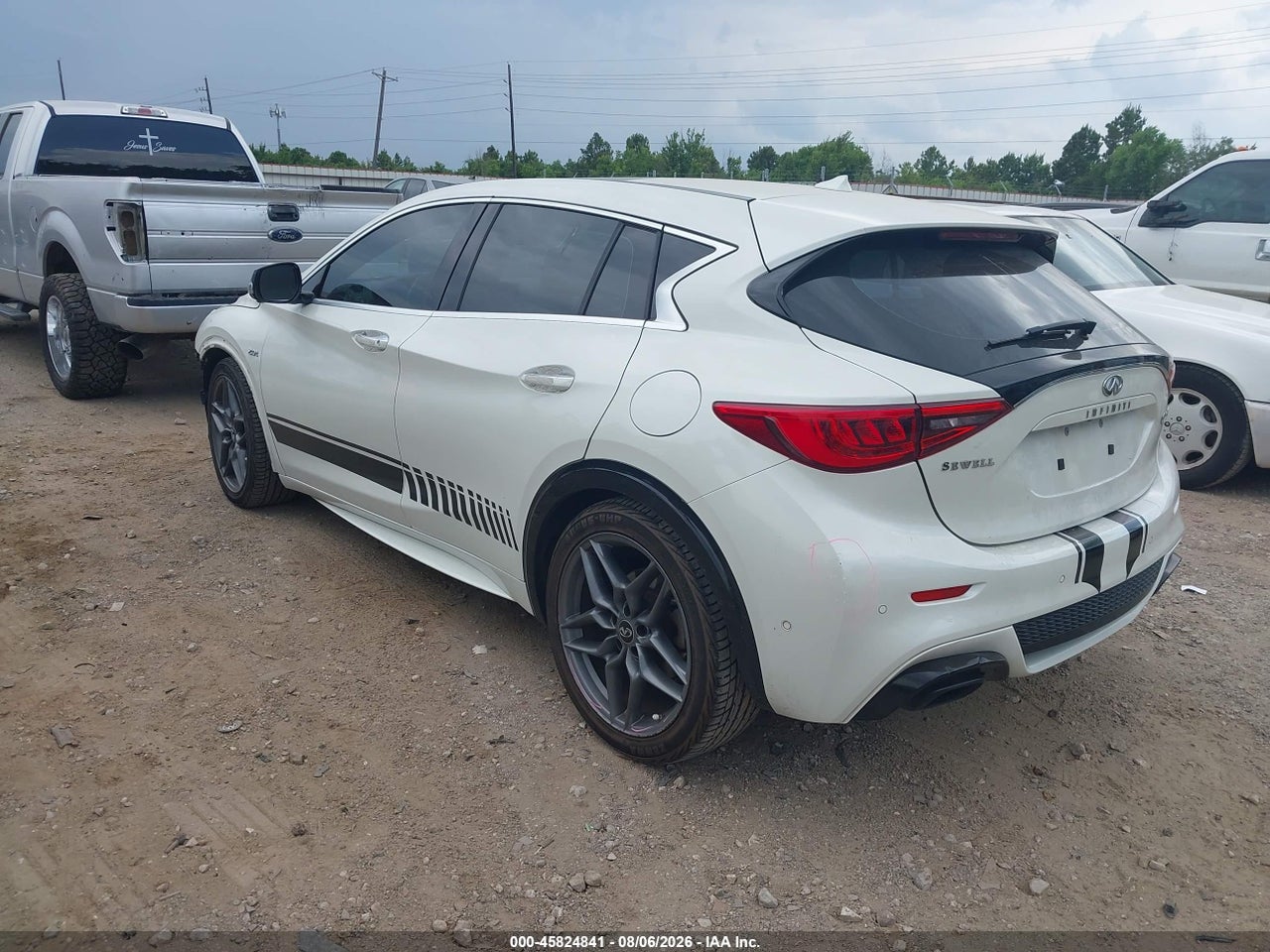 2017 INFINITI QX30 SPORT · 3/11