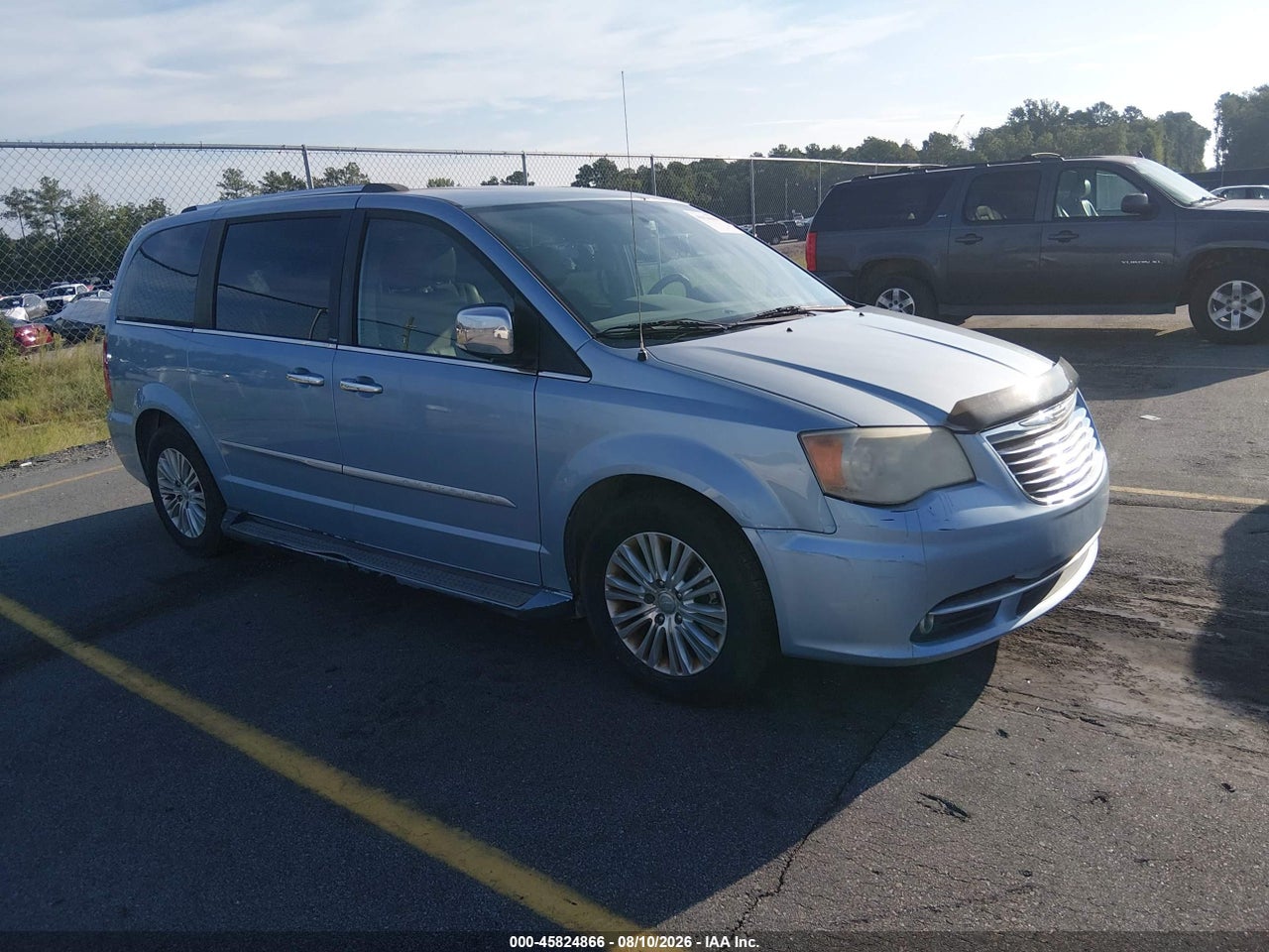 2C4RC1GG8DR****** · 2013 CHRYSLER TOWN &amp; COUNTRY LIMITED