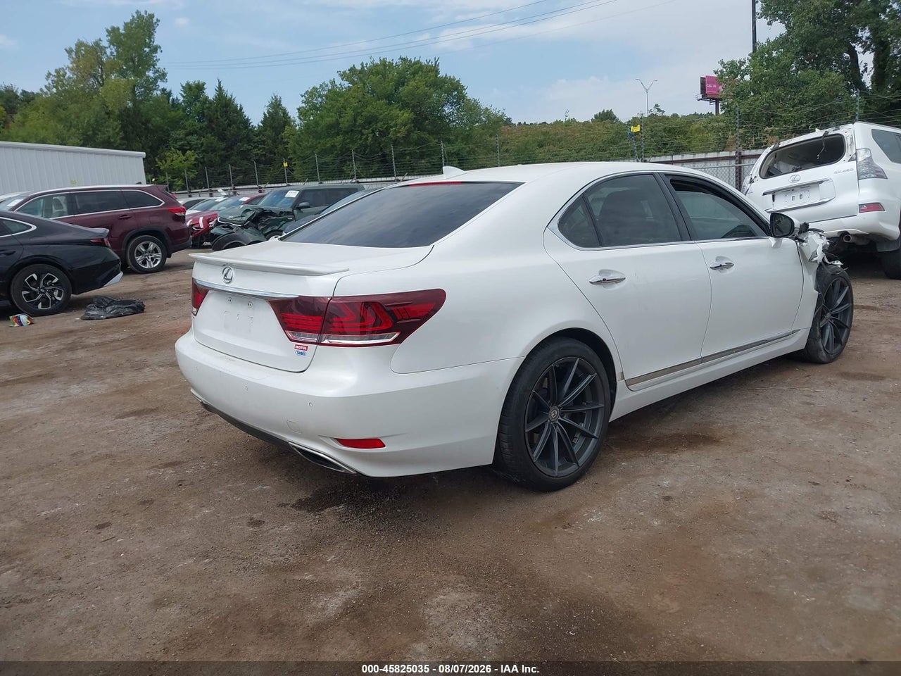 2014 LEXUS LS 460 · 4/11