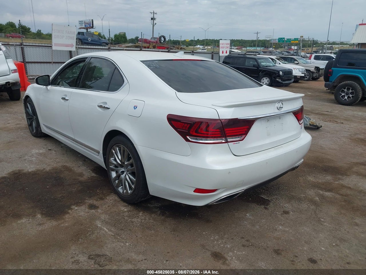 2014 LEXUS LS 460 · 3/11
