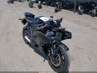 2025 YAMAHA YZFR7  