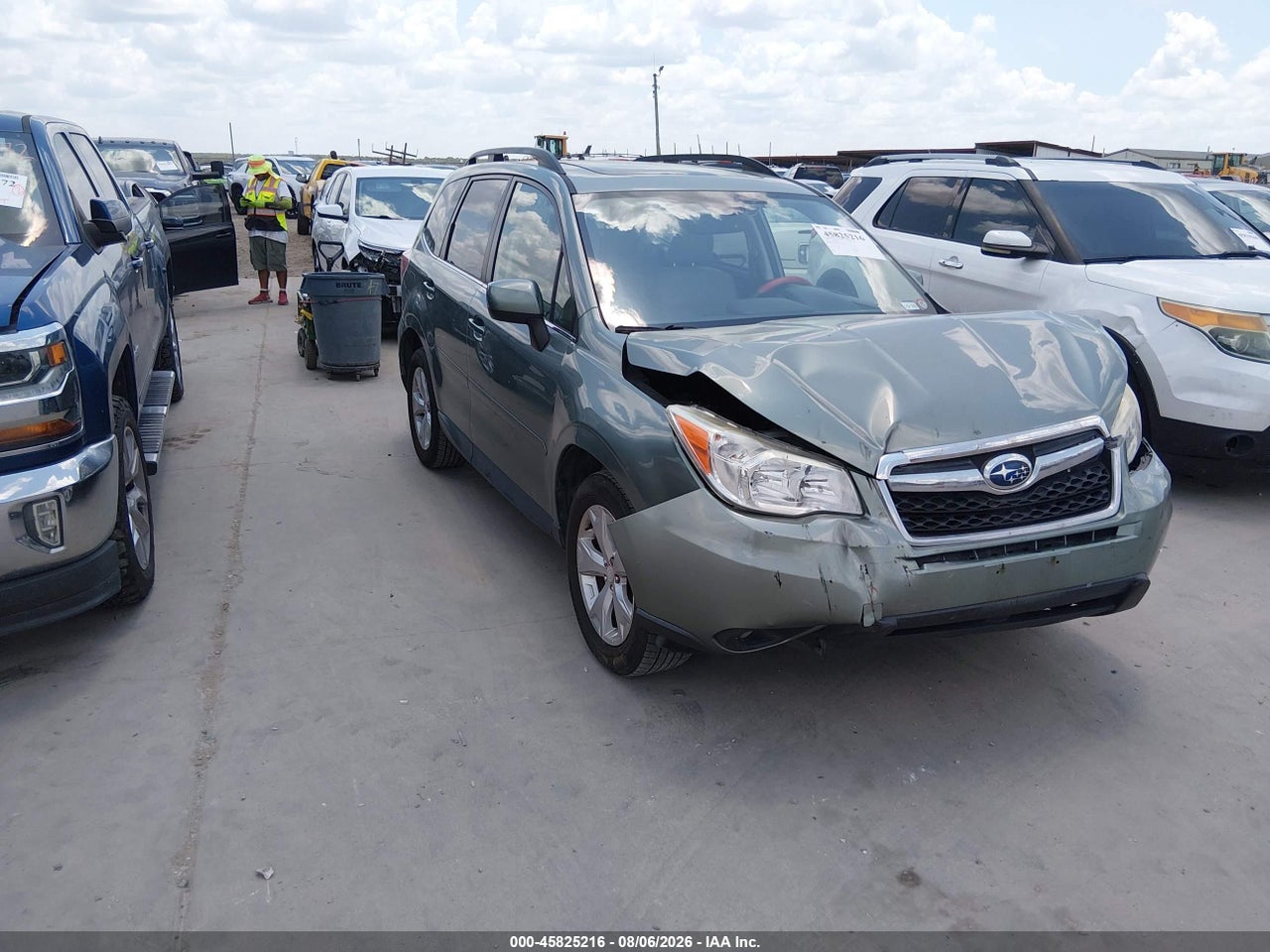 JF2SJARC4FH****** · 2015 SUBARU FORESTER 2.5I LIMITED
