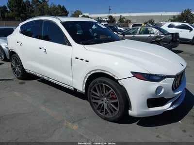 2017 MASERATI LEVANTE S