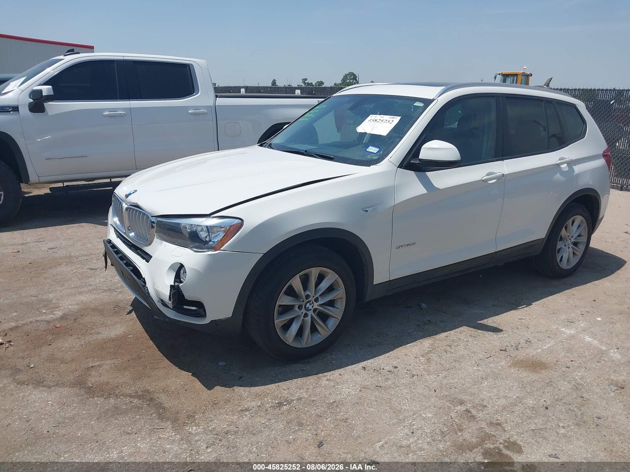 2017 BMW X3 SDRIVE28I · 2/11