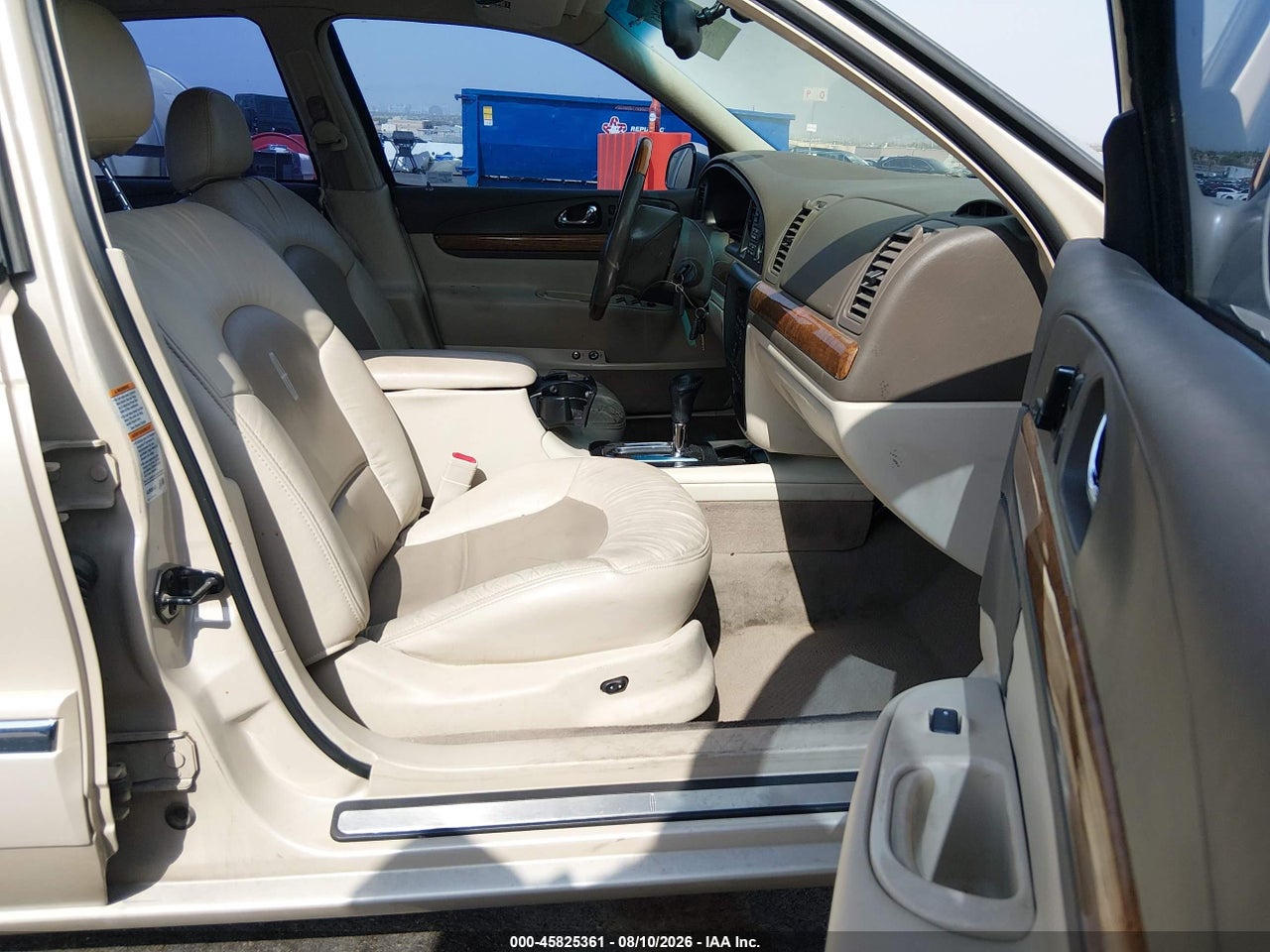 2001 LINCOLN CONTINENTAL · 5/11