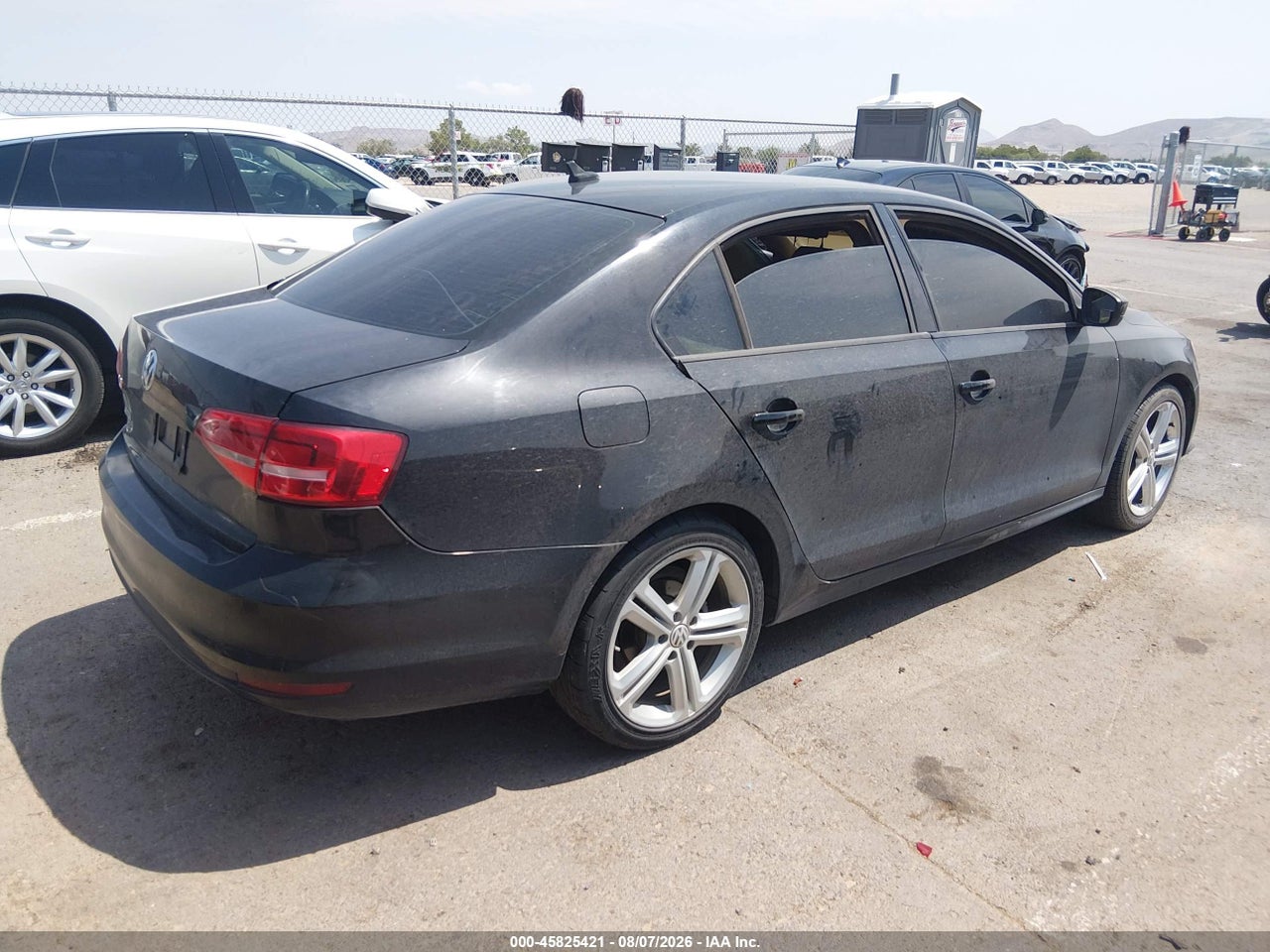 2015 VOLKSWAGEN JETTA 2.0L S · 4/11