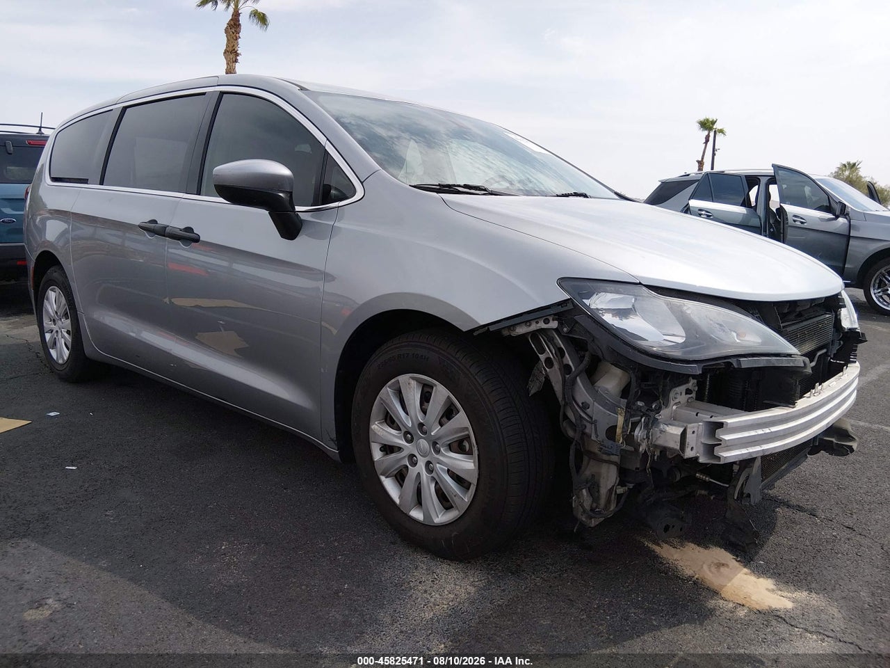 2C4RC1AG2JR****** · 2018 CHRYSLER PACIFICA L