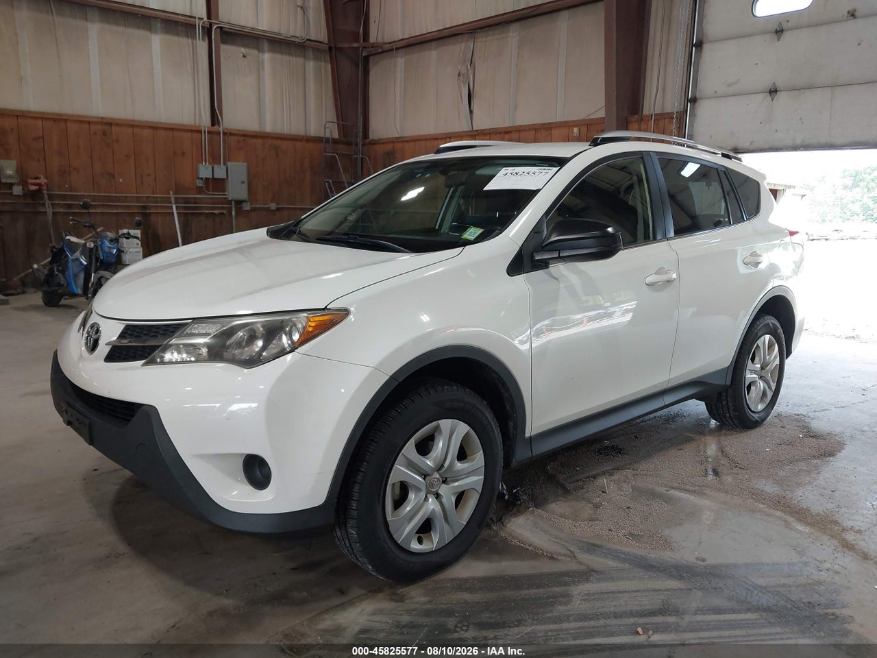 2015 TOYOTA RAV4 LE · 2/11