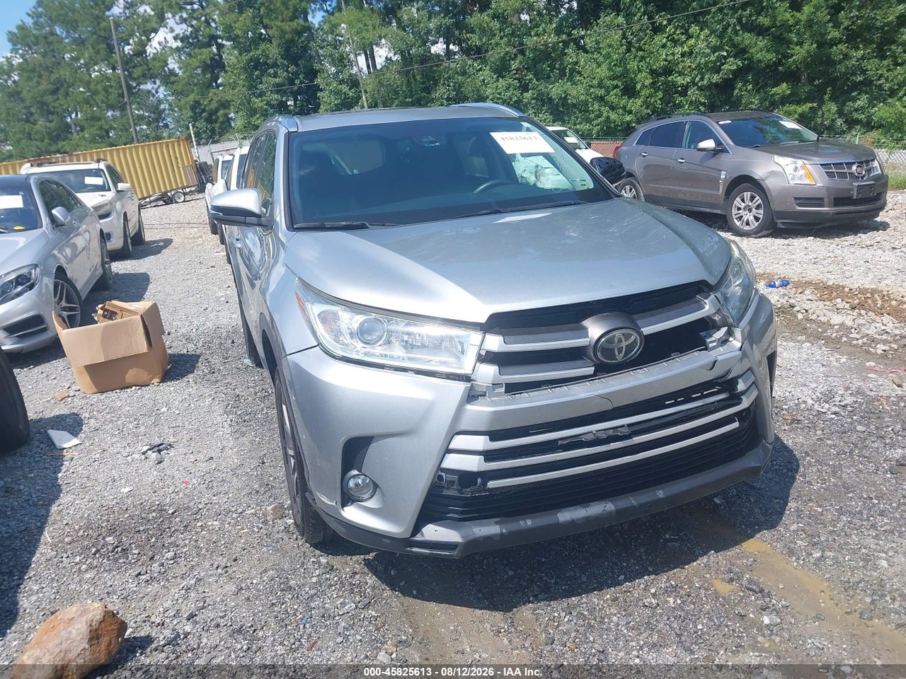 5TDKZRFH9HS****** · 2017 TOYOTA HIGHLANDER XLE