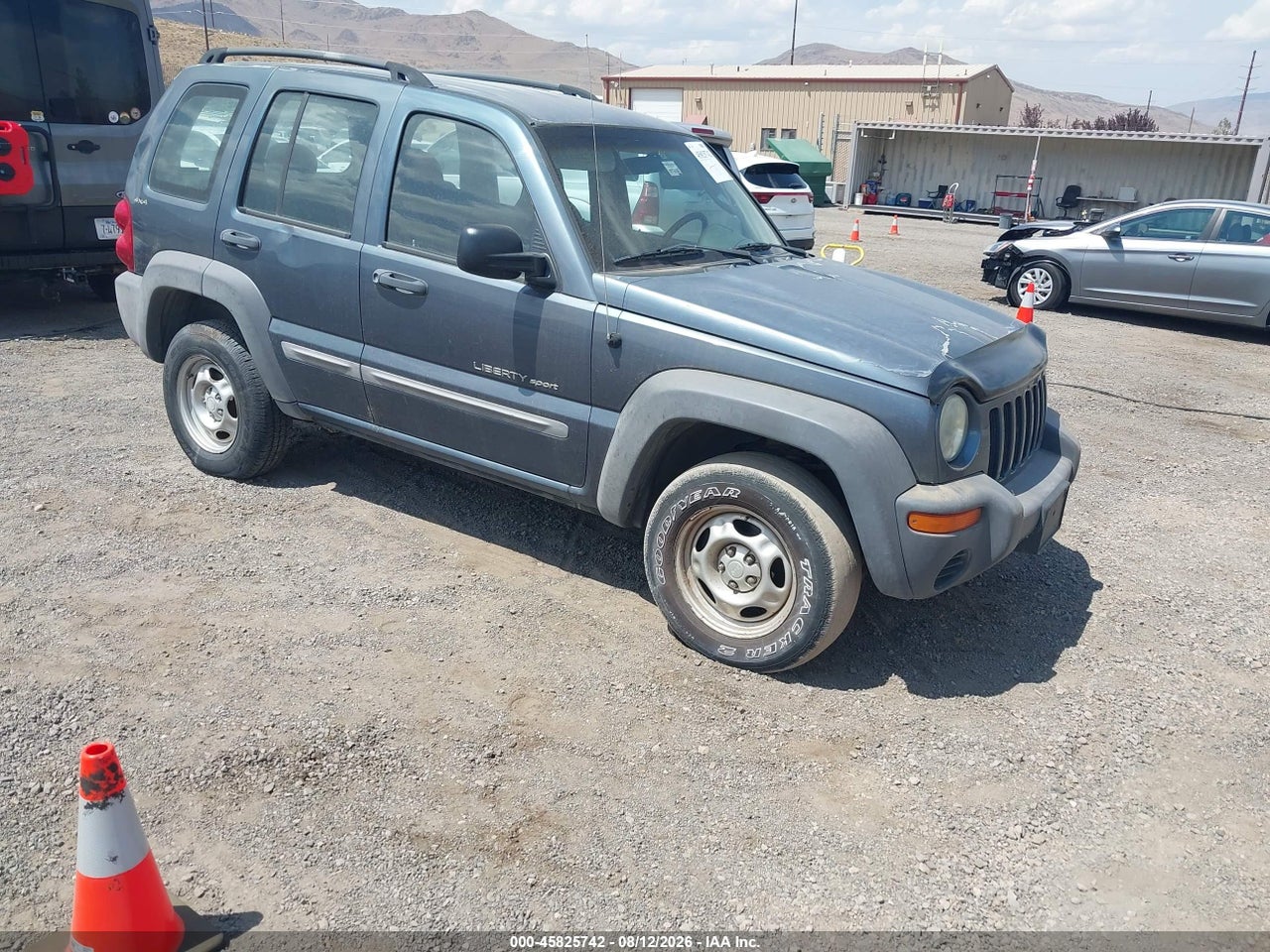 1J4GL48K72W****** · 2002 JEEP LIBERTY SPORT