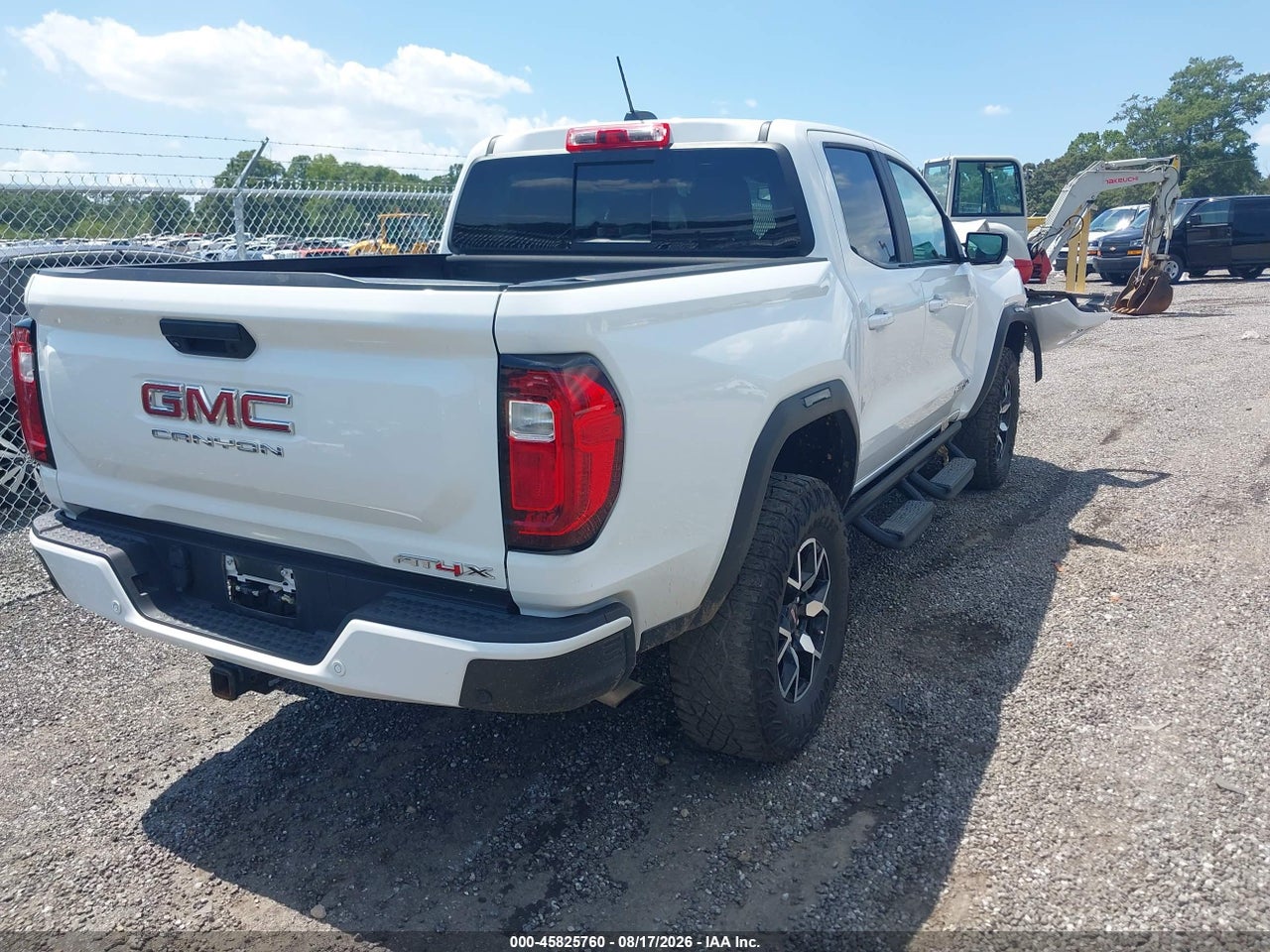 2024 GMC CANYON 4WD AT4X · 4/11