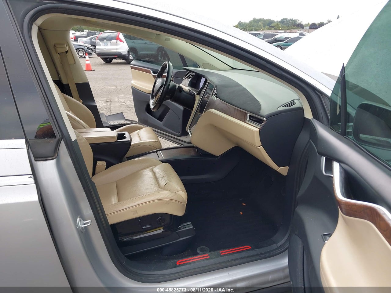 2016 TESLA MODEL X 75D/P100D/P90D · 5/9