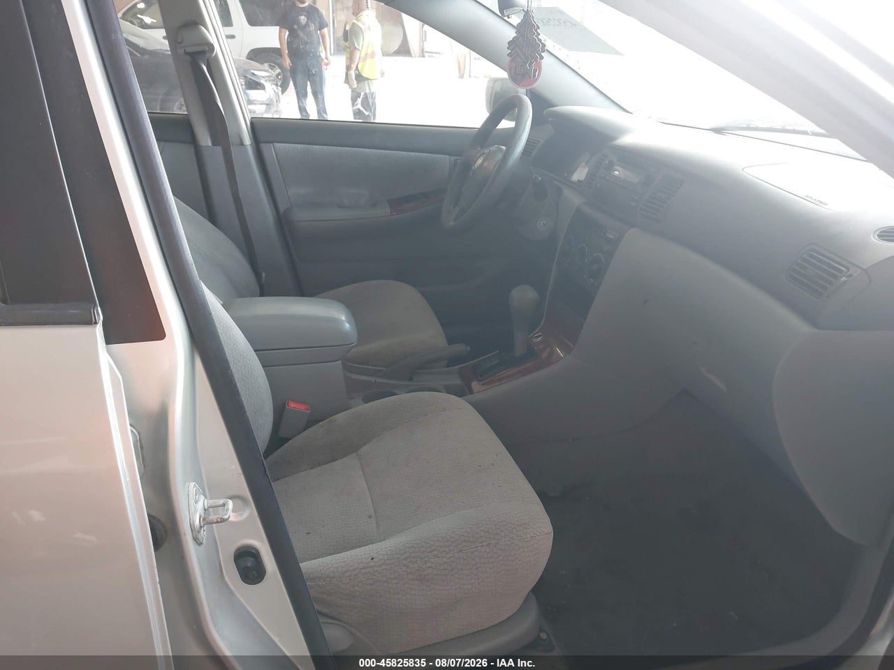 2003 TOYOTA COROLLA LE · 5/11