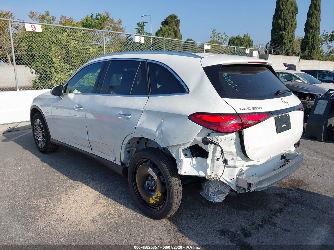 2026 MERCEDES-BENZ GLC 300 SUV · 3/11