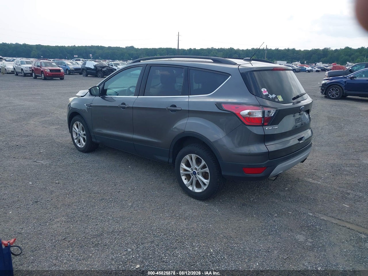 2017 FORD ESCAPE SE · 3/11