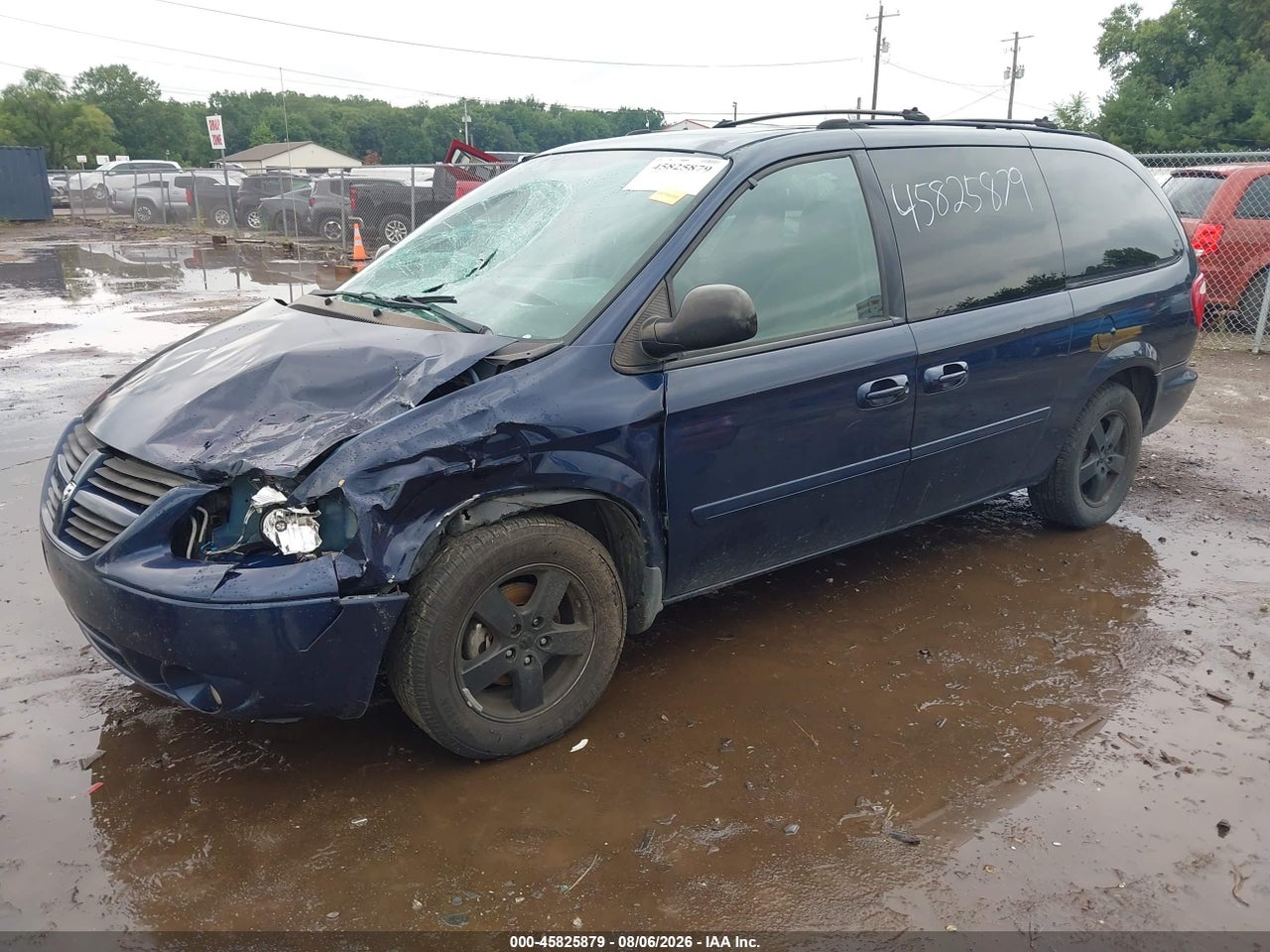 2005 DODGE GRAND CARAVAN SXT · 2/11