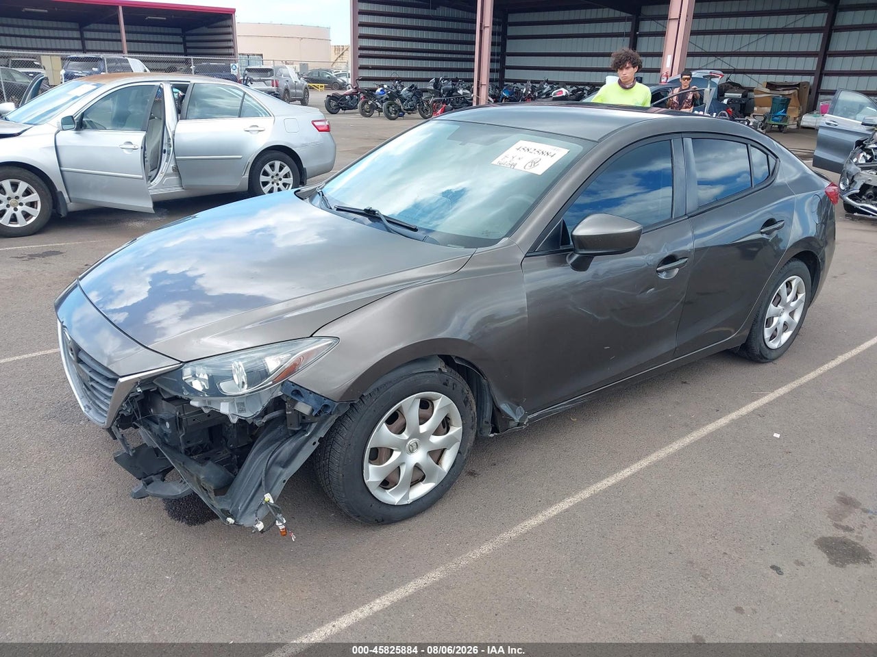 2015 MAZDA MAZDA3 I SPORT · 2/11
