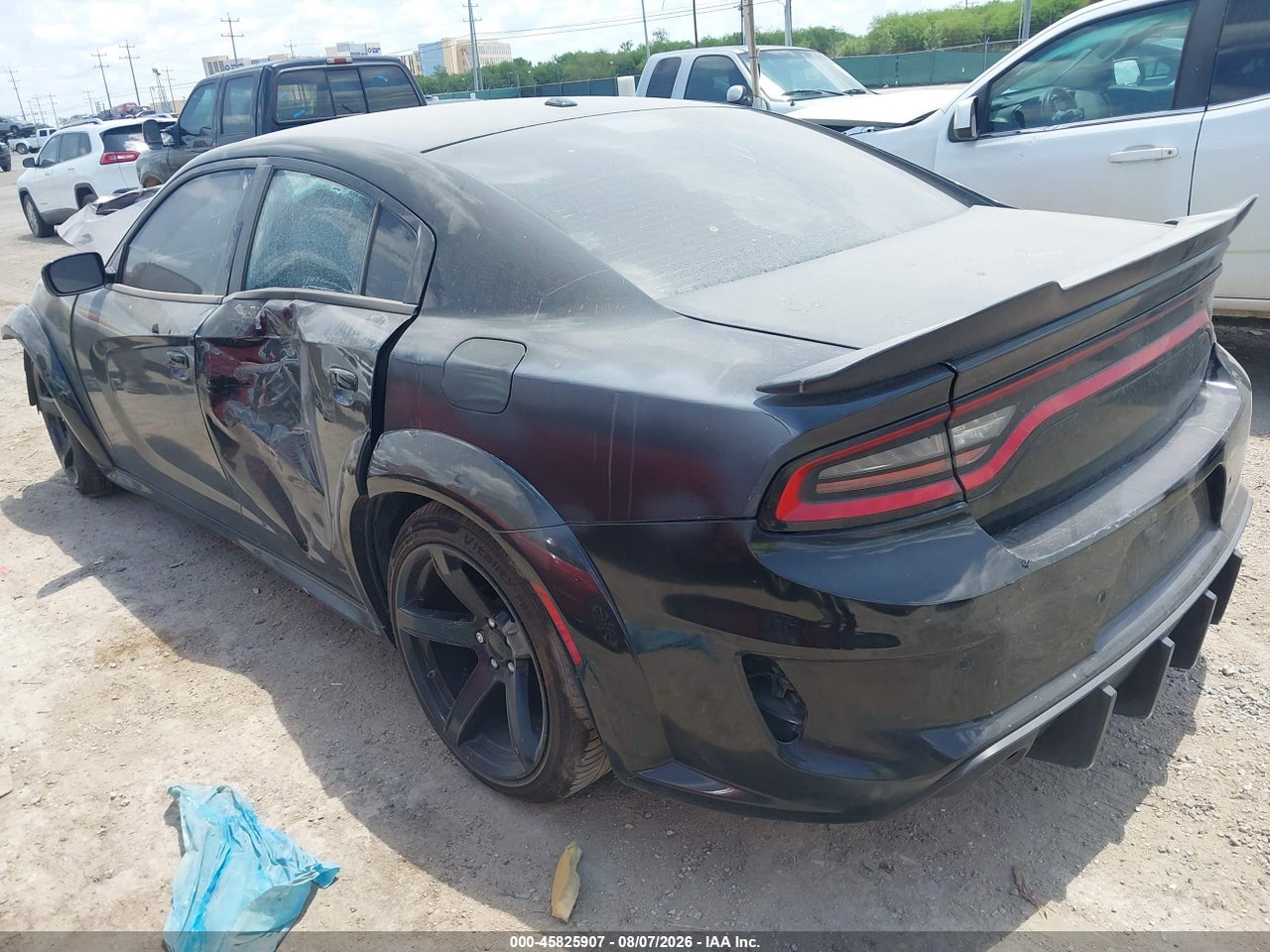 2016 DODGE CHARGER SE · 3/10