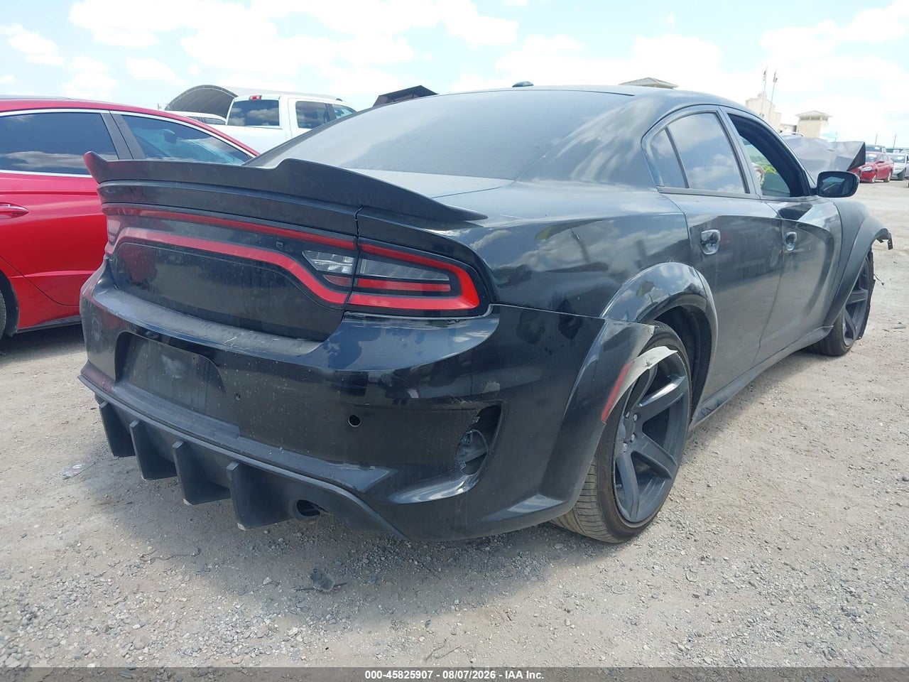 2016 DODGE CHARGER SE · 4/10