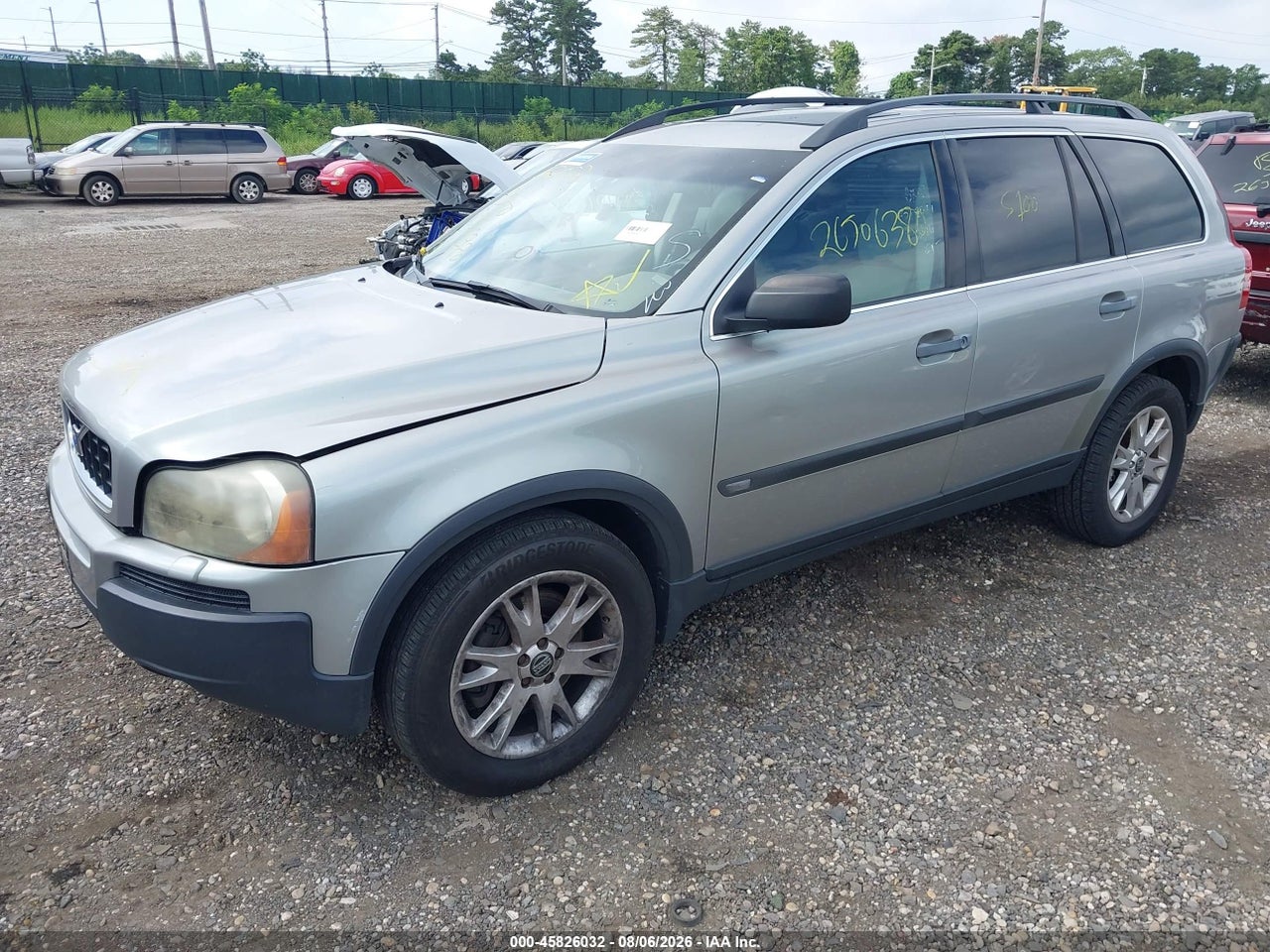 2005 VOLVO XC90 2.5T AWD · 2/10