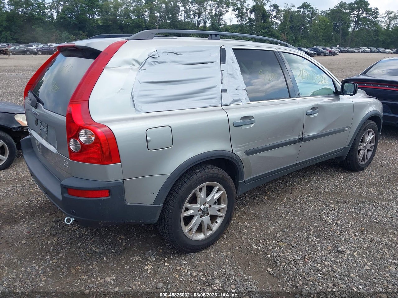 2005 VOLVO XC90 2.5T AWD · 4/10