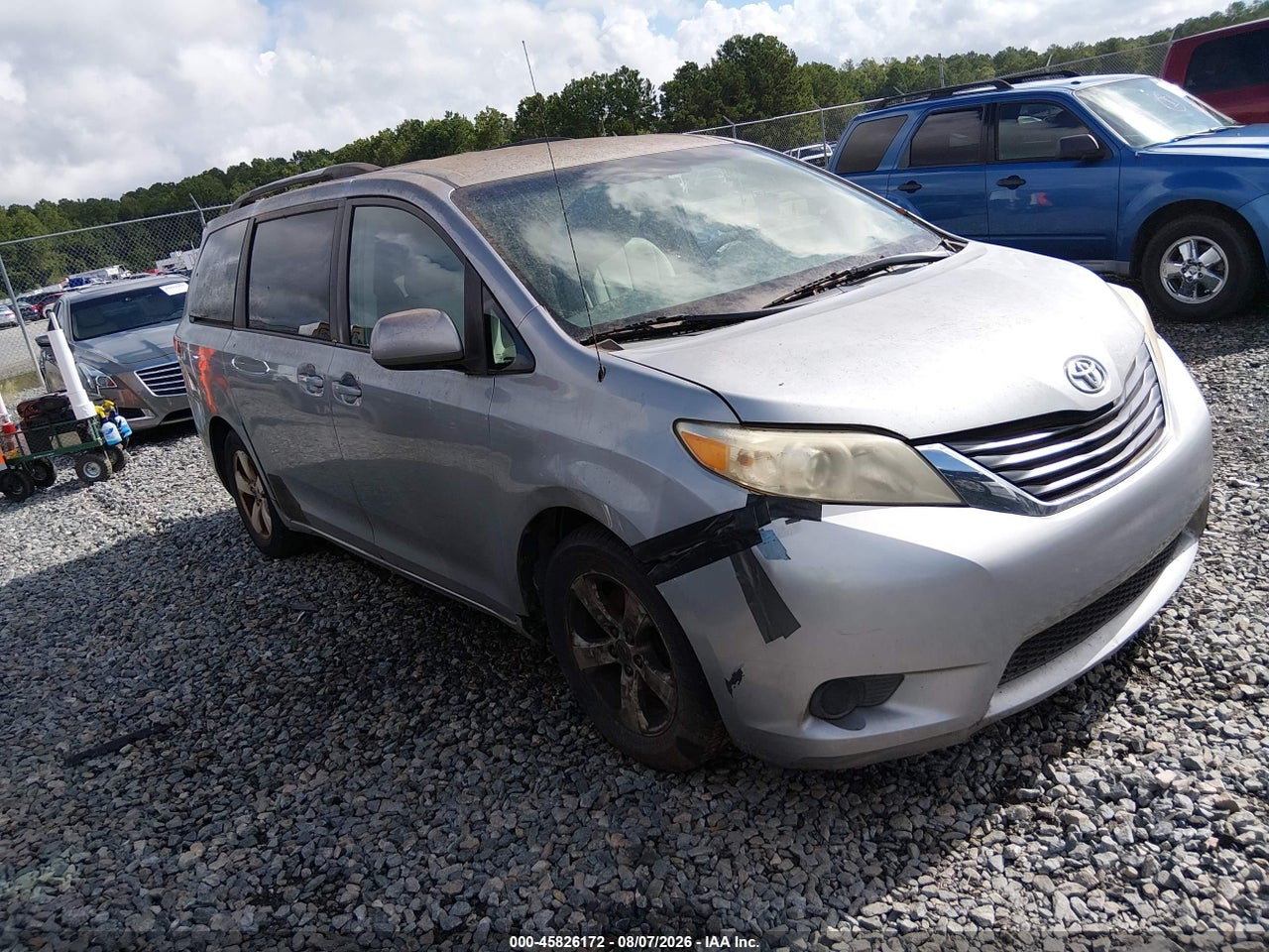 5TDKK3DC9BS****** · 2011 TOYOTA SIENNA LE V6