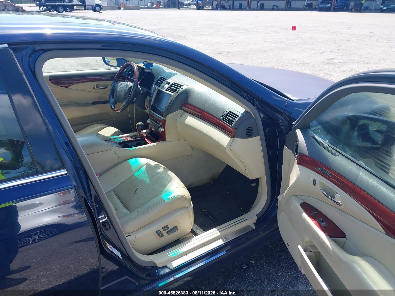 2010 LEXUS LS 460 L · 5/11
