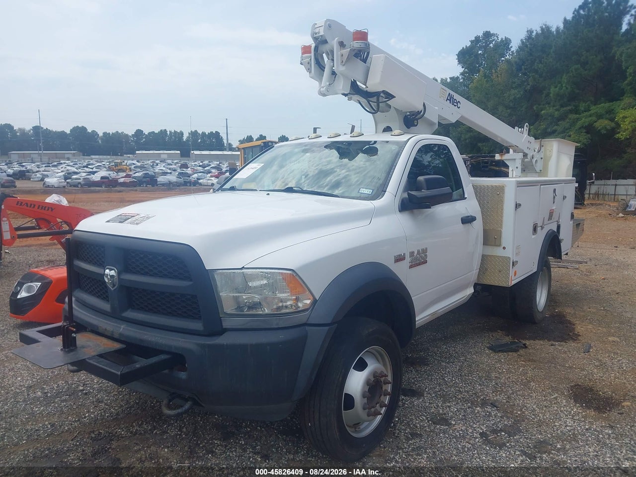2016 RAM 4500 CHASSIS TRADESMAN/SLT · 2/4