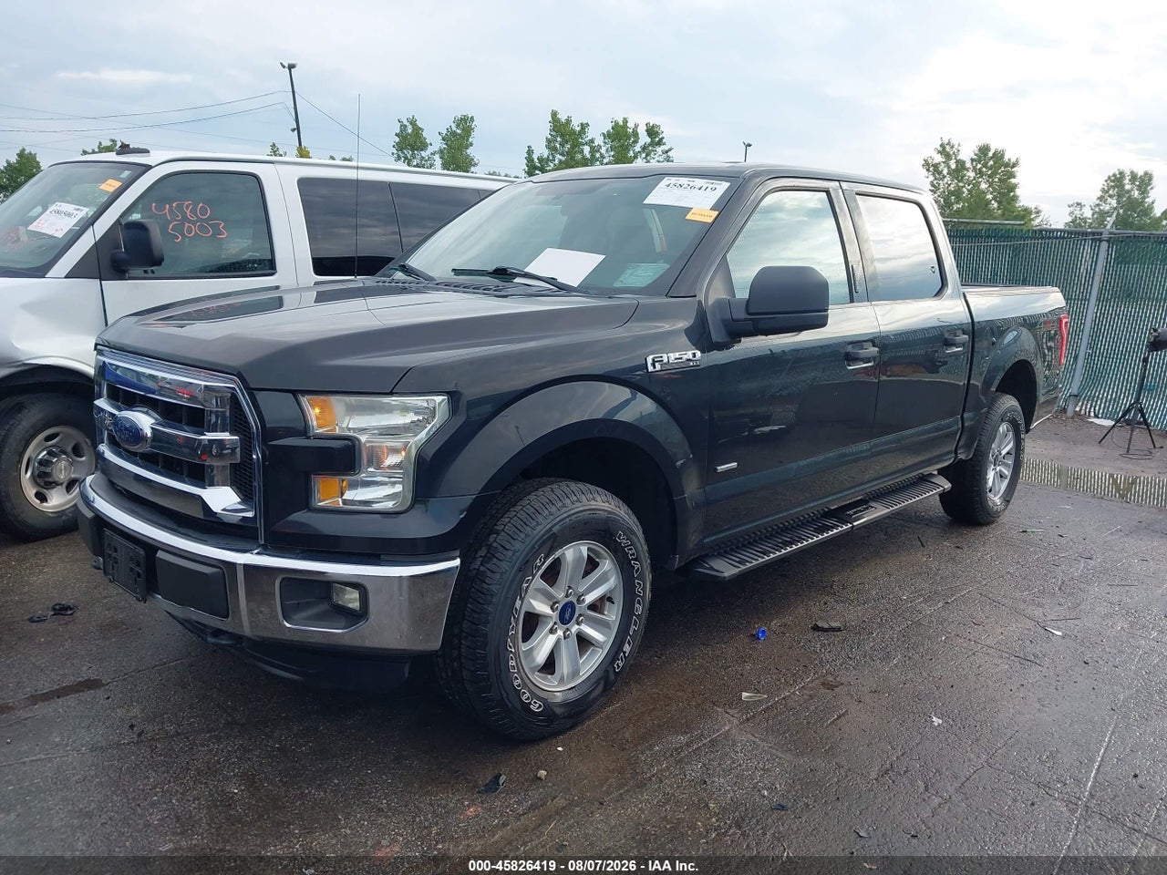 2015 FORD F-150 XLT · 2/11