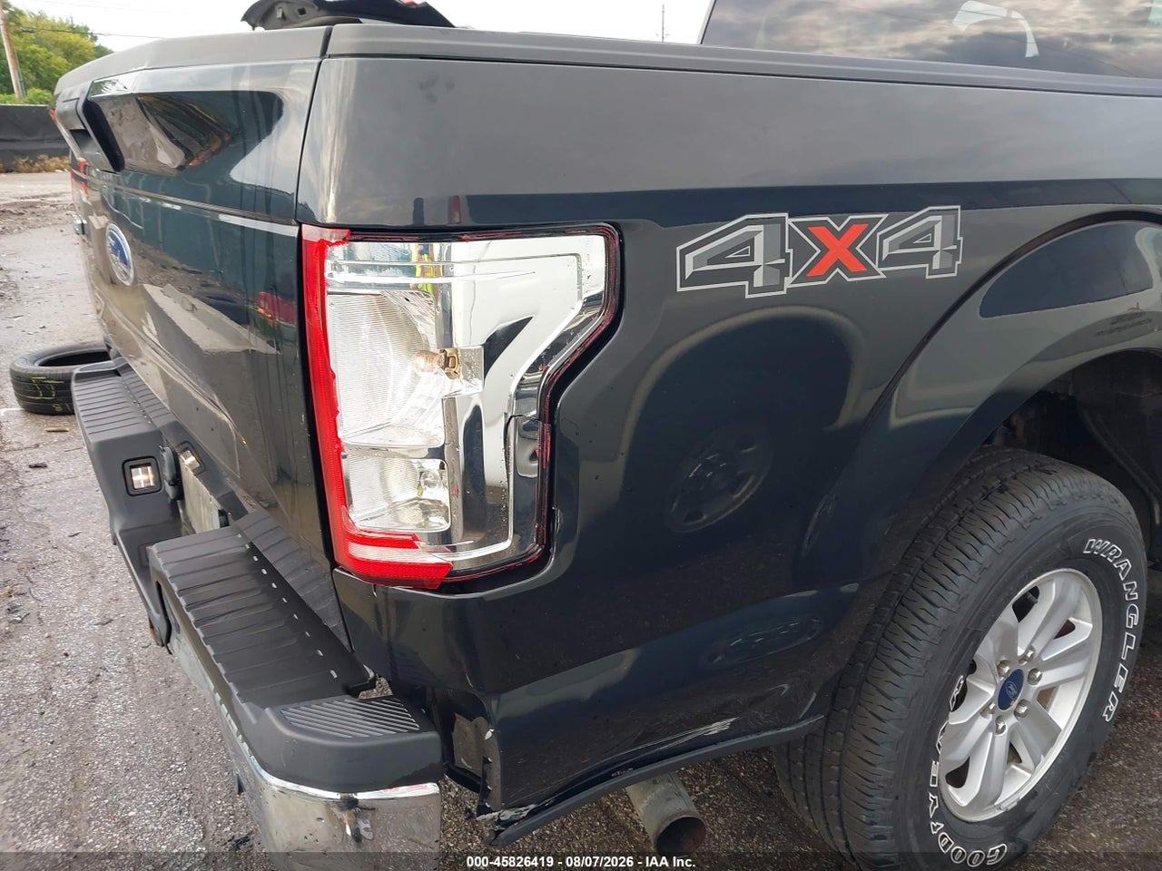 2015 FORD F-150 XLT · 6/11