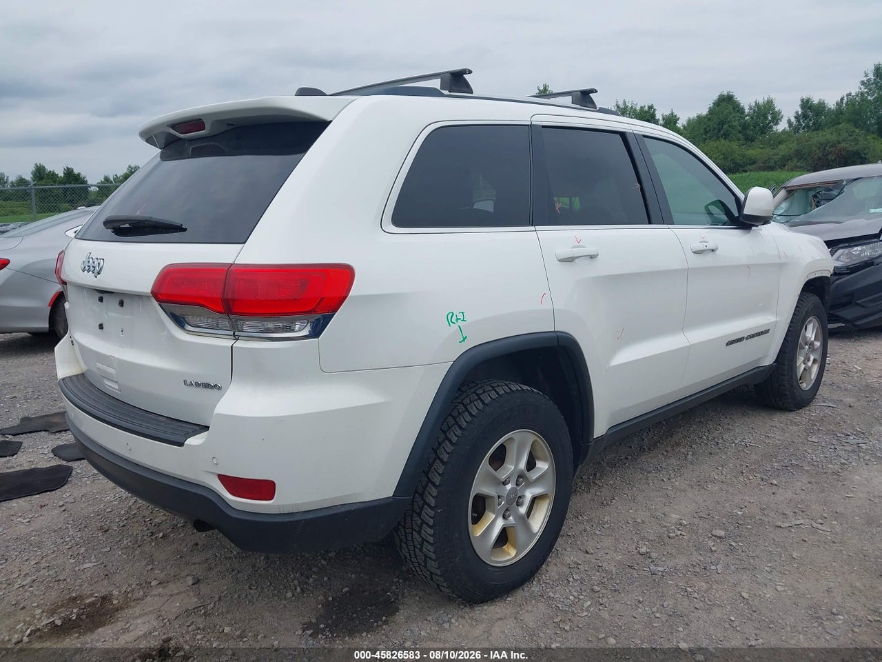 2017 JEEP GRAND CHEROKEE LAREDO · 4/11