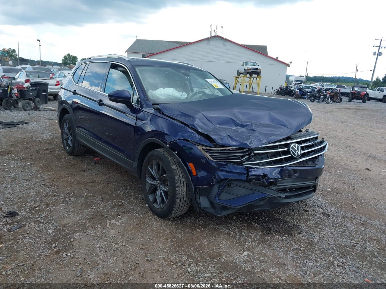 3VV2B7AX3NM****** · 2022 VOLKSWAGEN TIGUAN 2.0T SE
