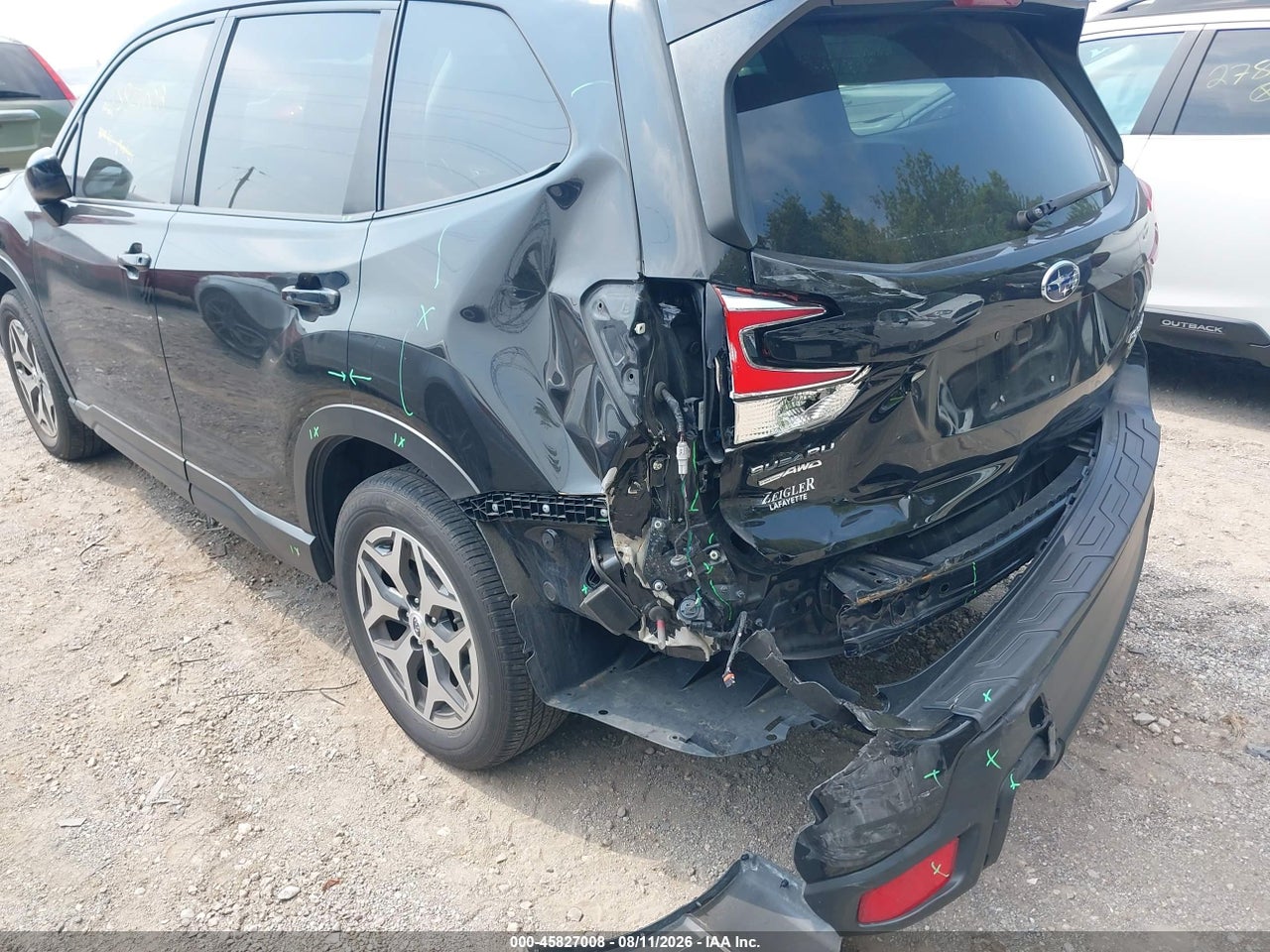 2020 SUBARU FORESTER PREMIUM · 6/11