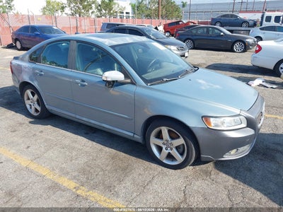 2008 VOLVO S40 2.4L/2.4L W/SNRF