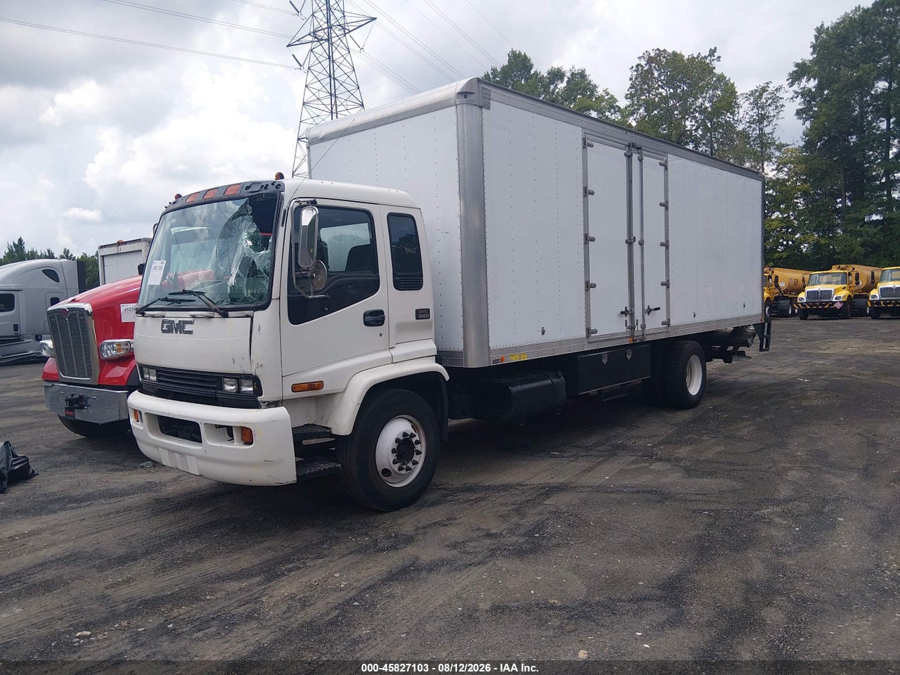2002 ISUZU FTR · 2/4