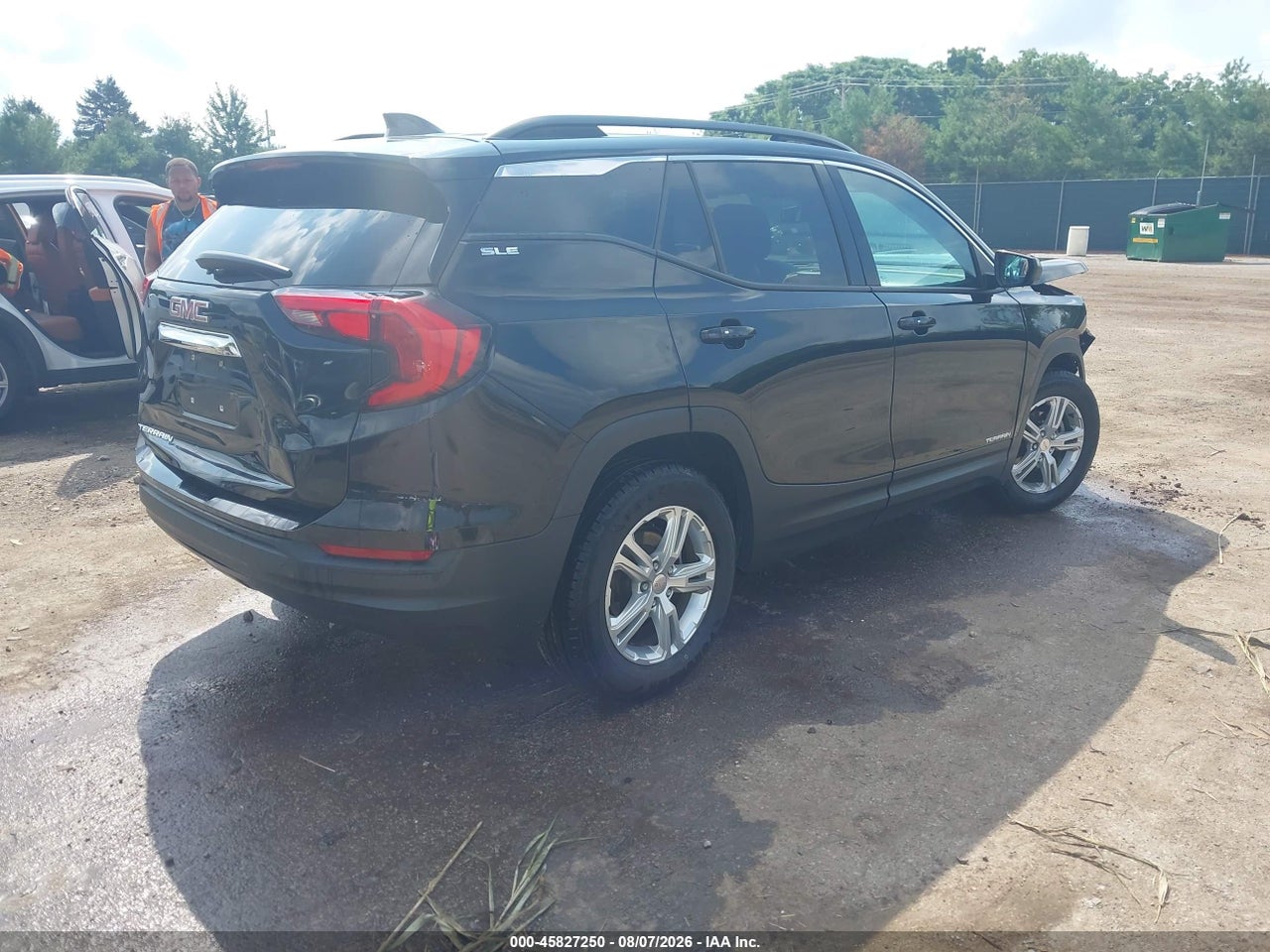 2020 GMC TERRAIN FWD SLE · 4/11