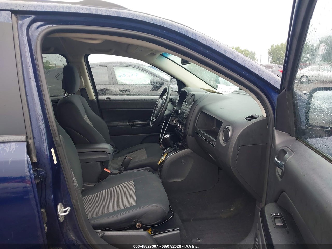 2012 JEEP COMPASS LATITUDE · 5/11