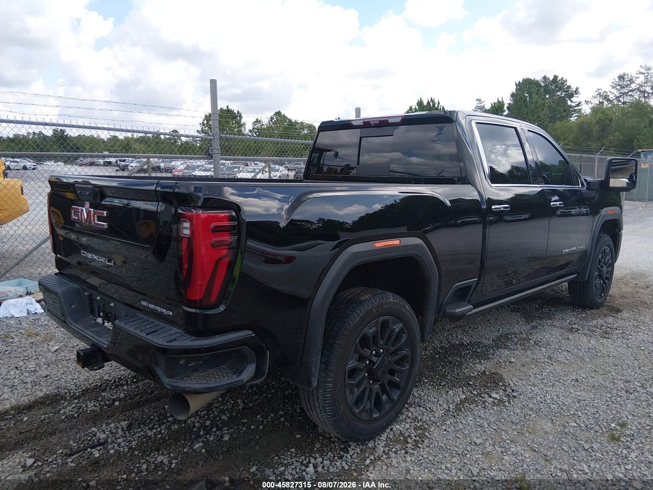 2024 GMC SIERRA 2500HD 4WD  STANDARD BED DENALI · 3/11