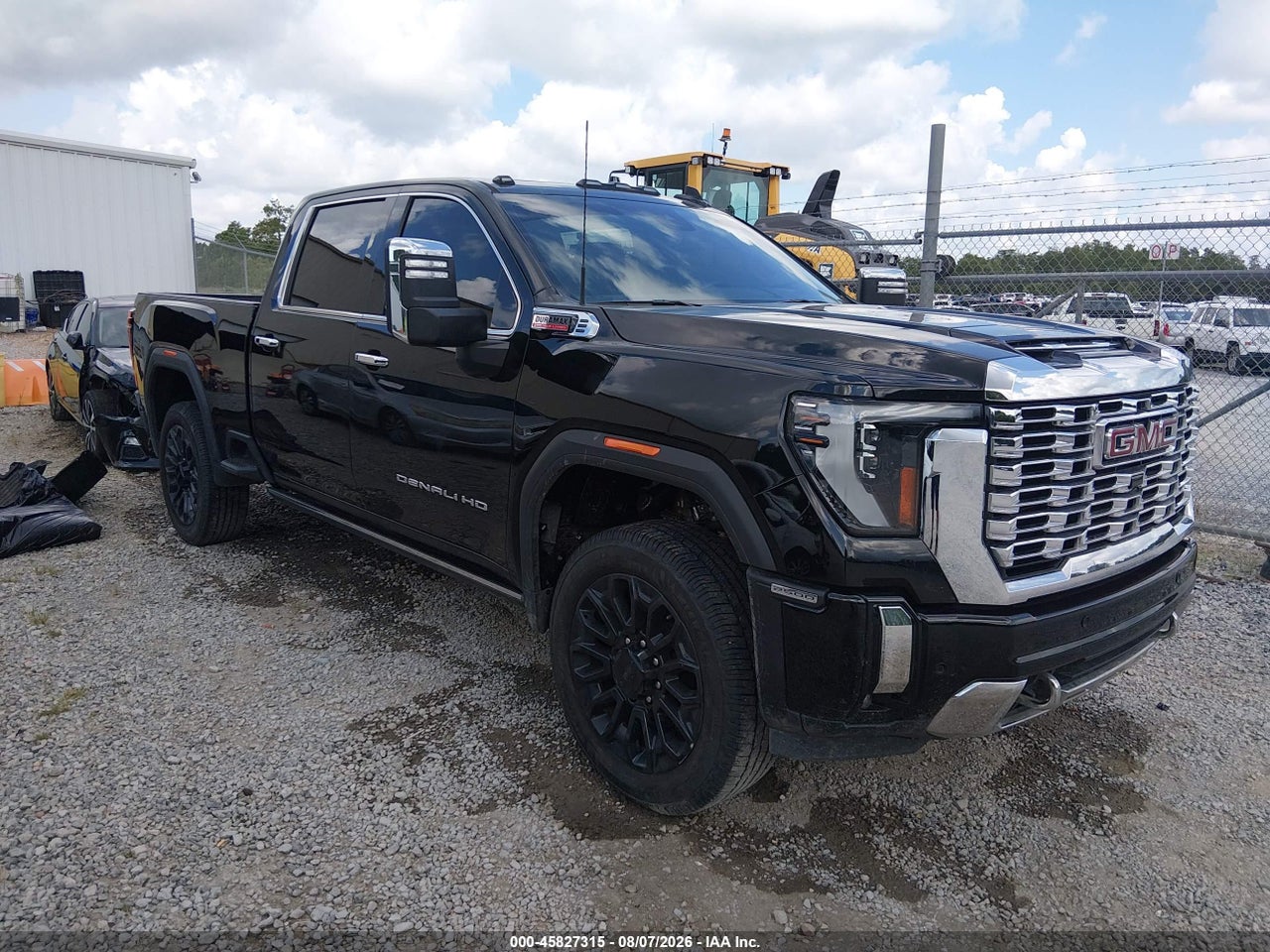 2024 GMC SIERRA 2500HD 4WD  STANDARD BED DENALI · 2/11