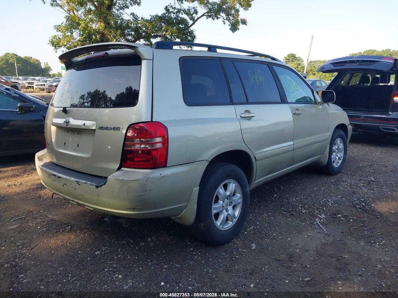 2003 TOYOTA HIGHLANDER V6 · 4/10
