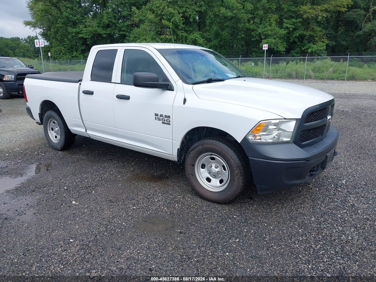 1C6RR7FG4LS****** · 2020 RAM 1500 CLASSIC TRADESMAN  4X4 6'4 BOX