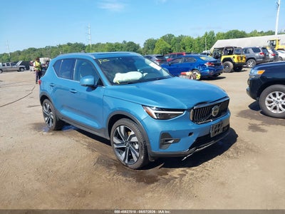 2024 VOLVO XC40 B5 ULTIMATE BRIGHT THEME