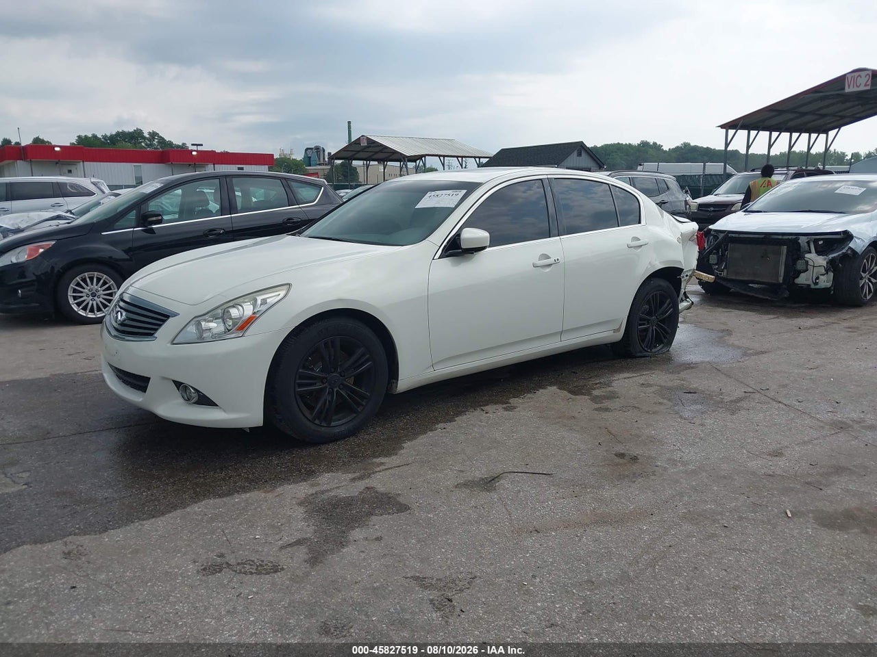 2013 INFINITI G37X · 2/11
