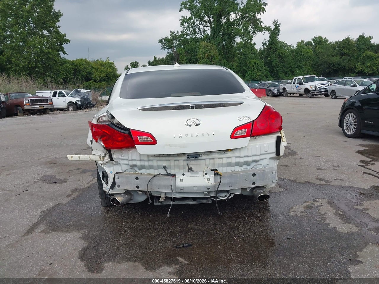 2013 INFINITI G37X · 6/11