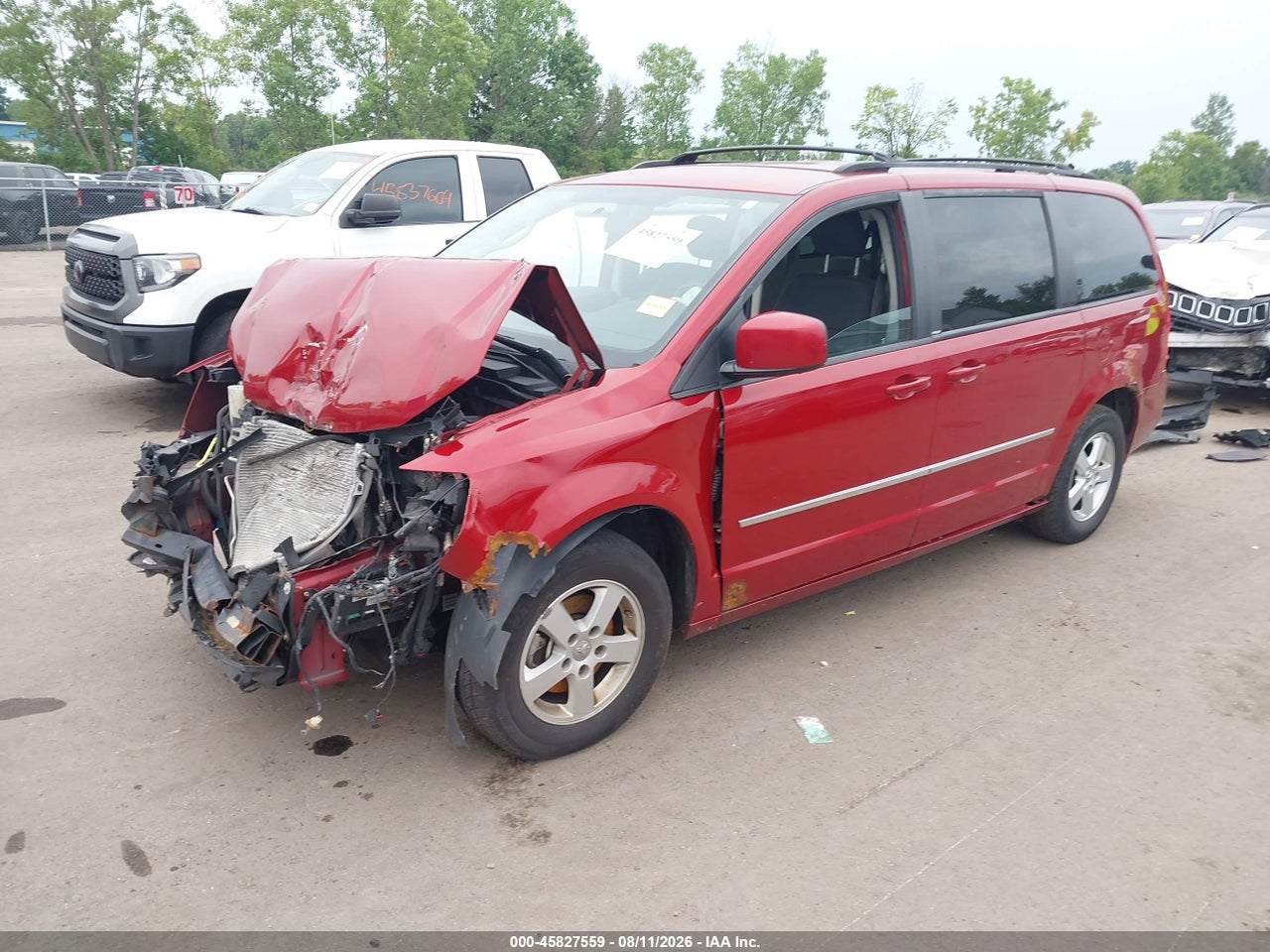 2010 DODGE GRAND CARAVAN SXT · 2/11