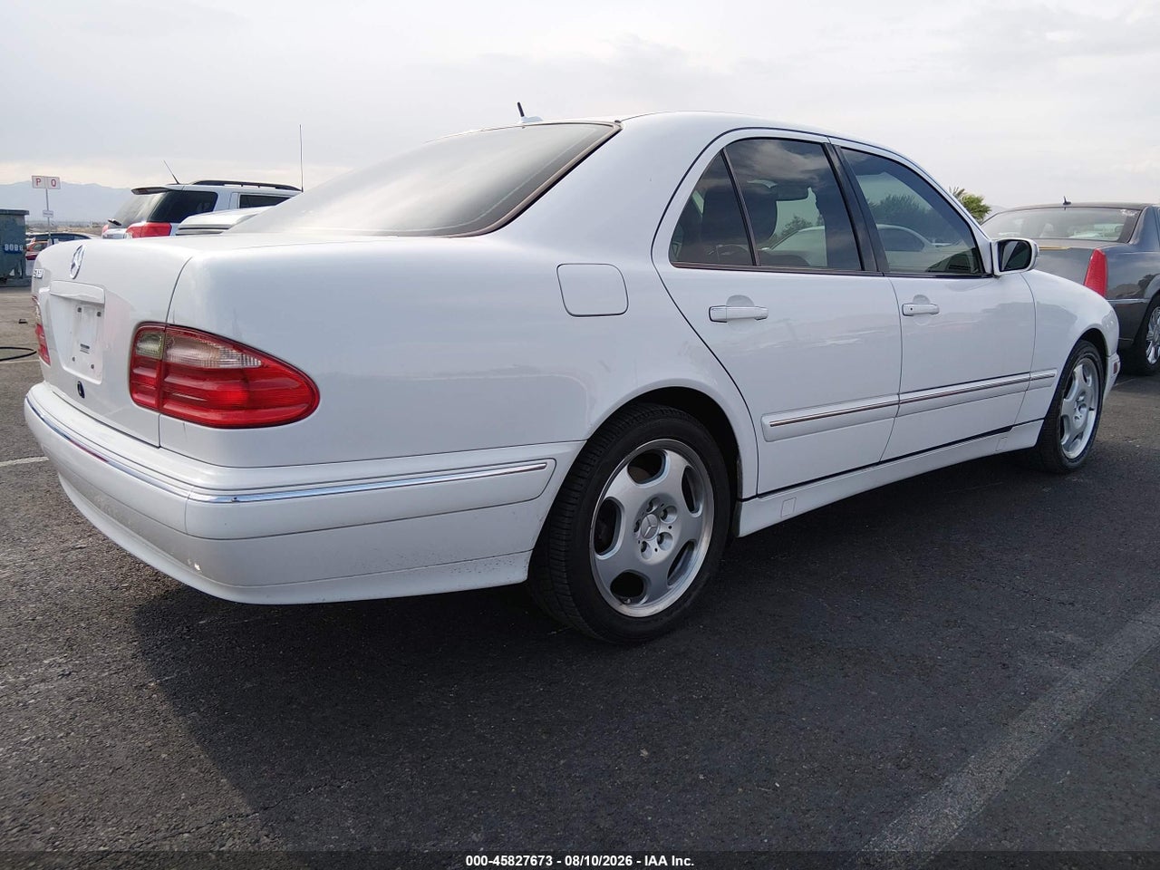 2001 MERCEDES-BENZ E 430   · 4/11