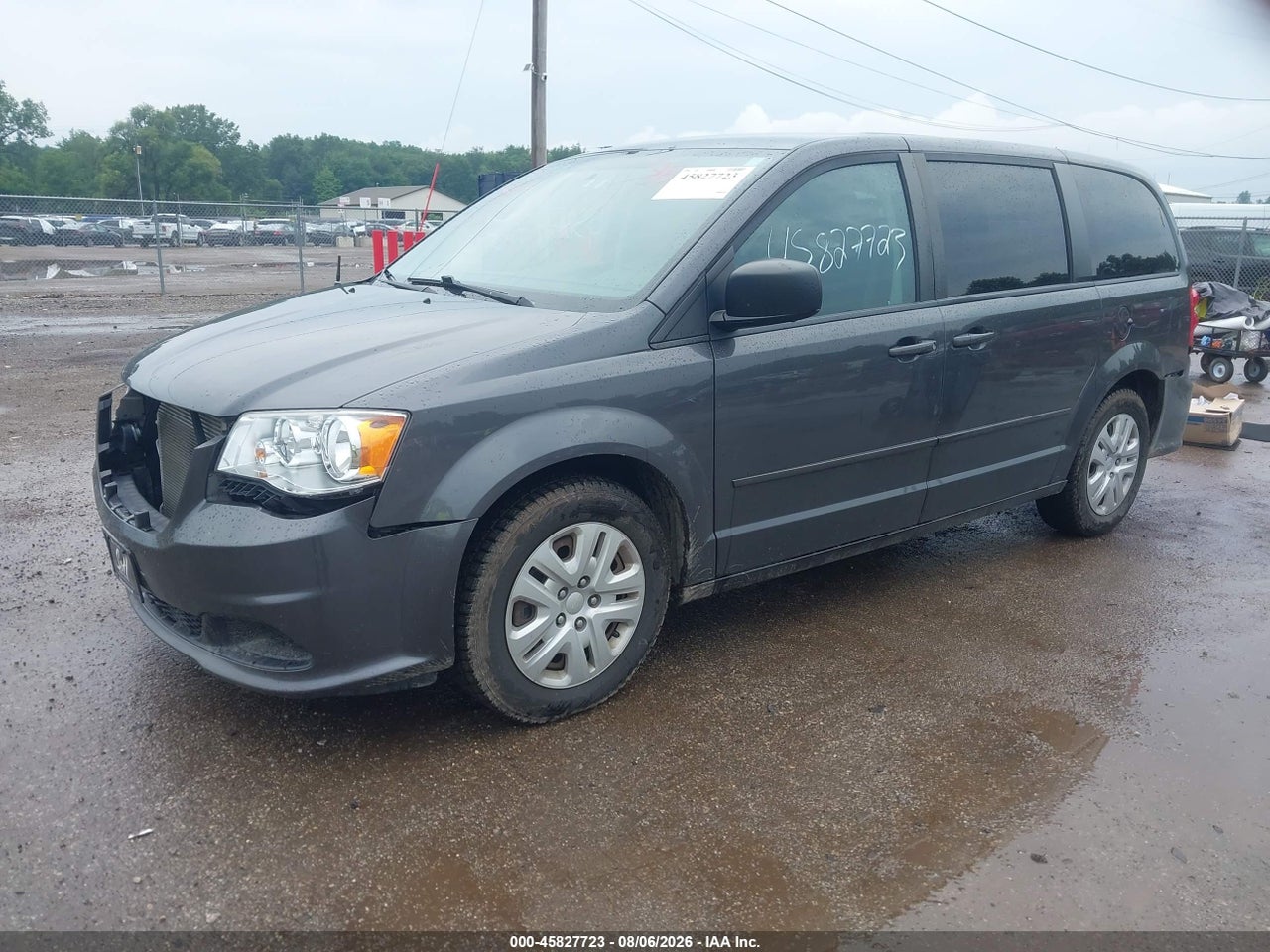 2017 DODGE GRAND CARAVAN SE · 2/11