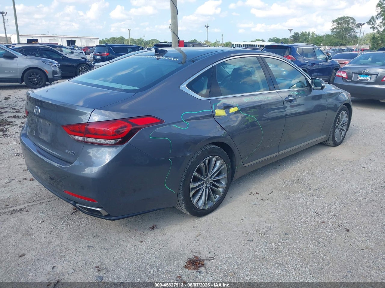 2015 HYUNDAI GENESIS 3.8 · 4/11
